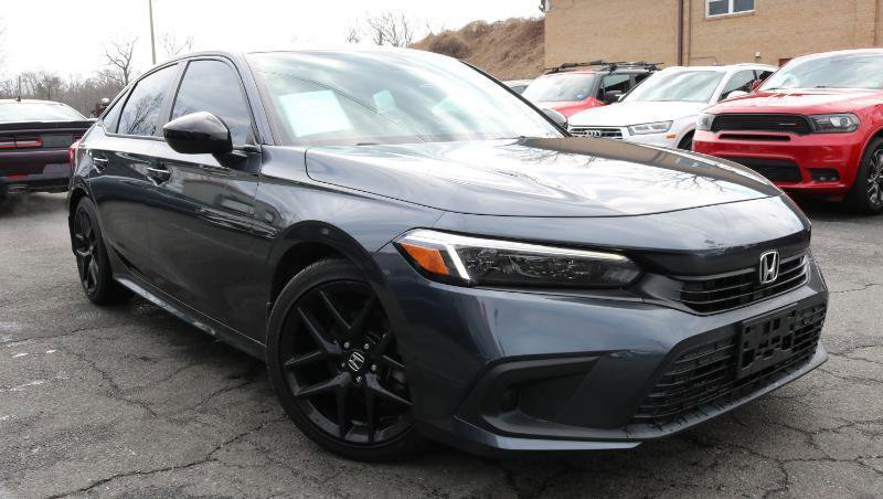 Used 2023 Honda Civic Sport image 3