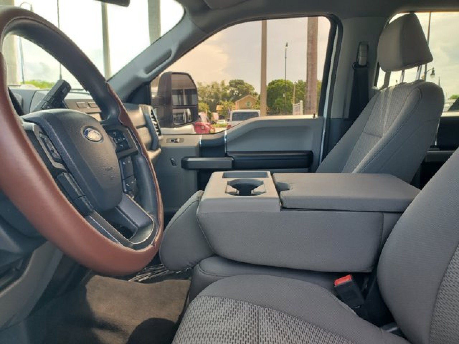 Certified 2022 Ford F250 XLT AWD/4WD image 10