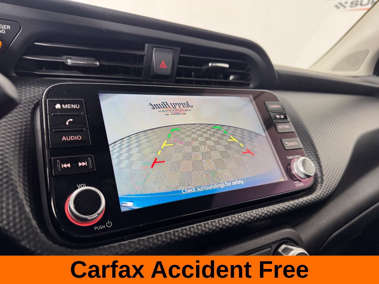 Used 2024 Nissan Kicks SV FWD image 3
