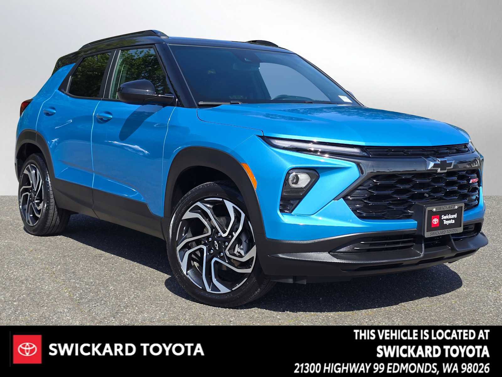 Used 2025 Chevrolet TrailBlazer RS w/ Convenience Package AWD/4WD image 1