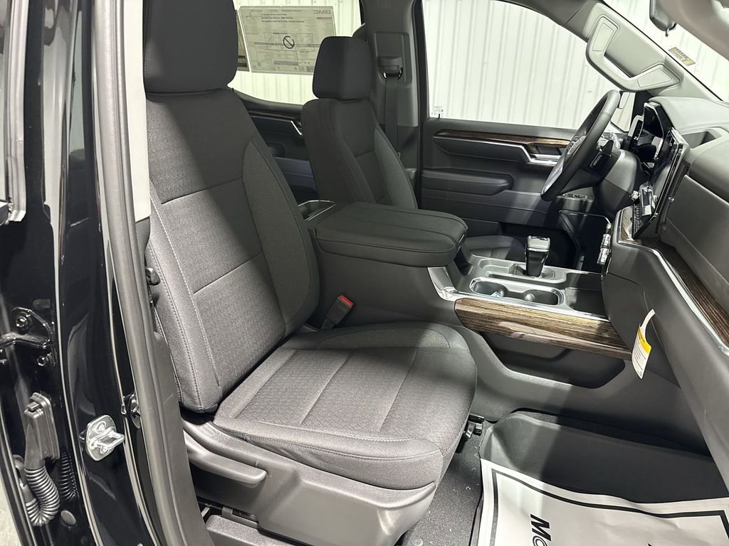 New 2026 GMC Sierra 1500 Elevation image 29