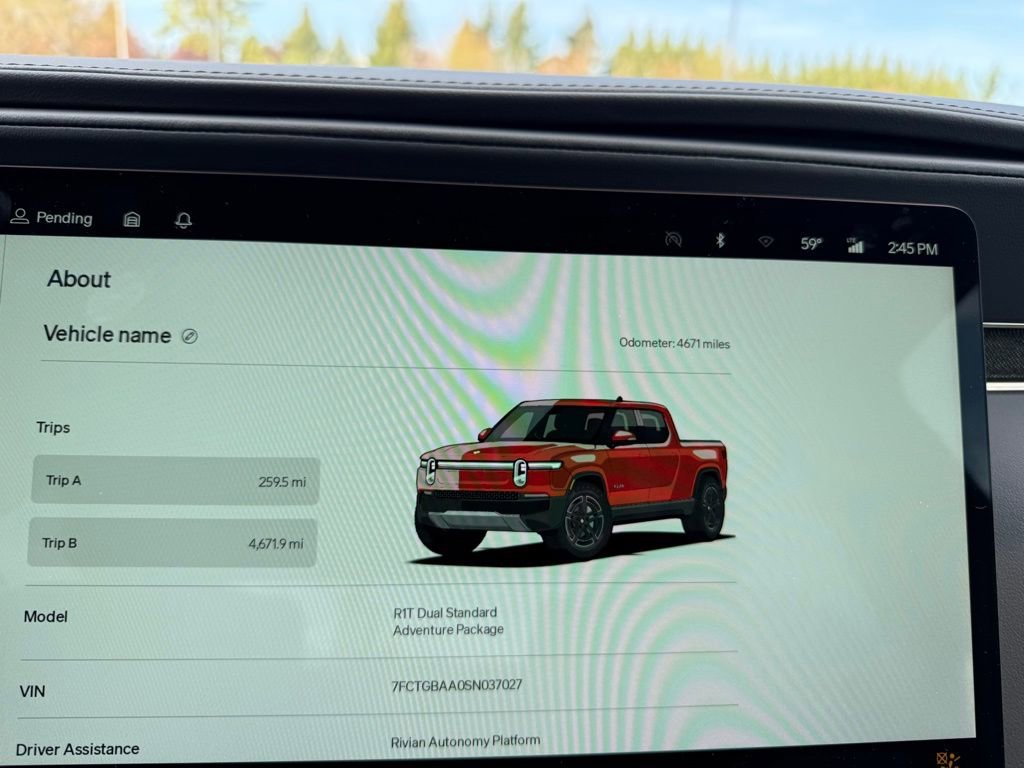 Used 2025 Rivian R1T Adventure image 13