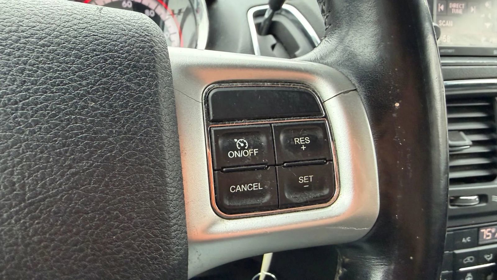 Used 2019 Dodge Grand Caravan GT image 28