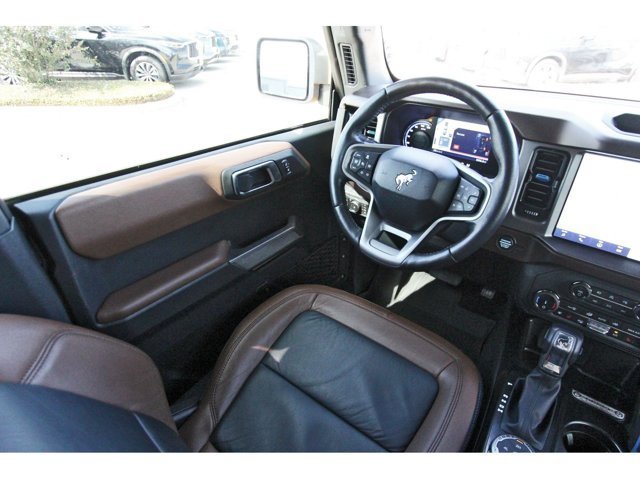 Used 2022 Ford Bronco Outer Banks AWD/4WD image 7