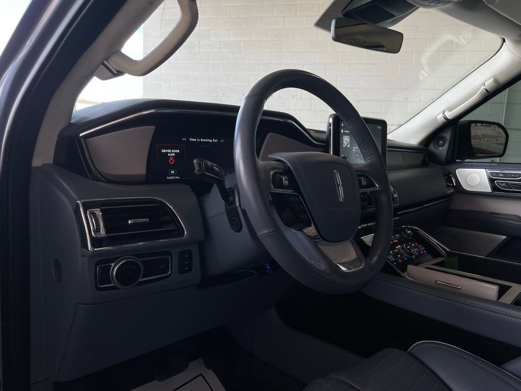 Used 2021 Lincoln Navigator Black Label w/ Cargo Convenience Package image 10
