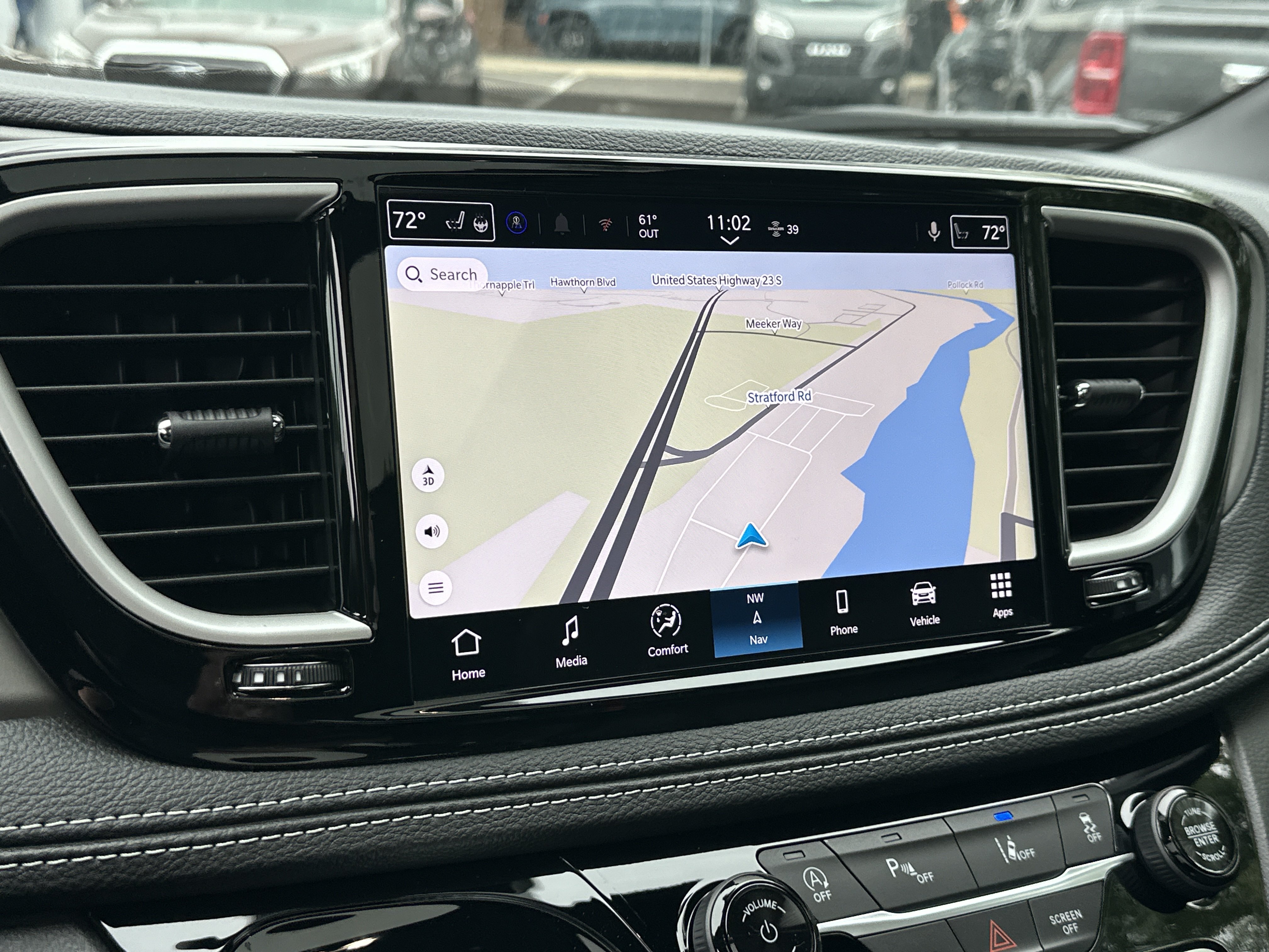 New 2027 Chrysler Pacifica Select w/ Family Tech Group FWD image 5