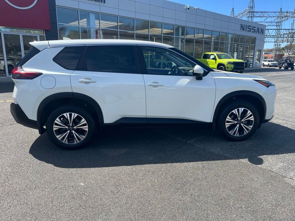 Used 2023 Nissan Rogue SV image 8