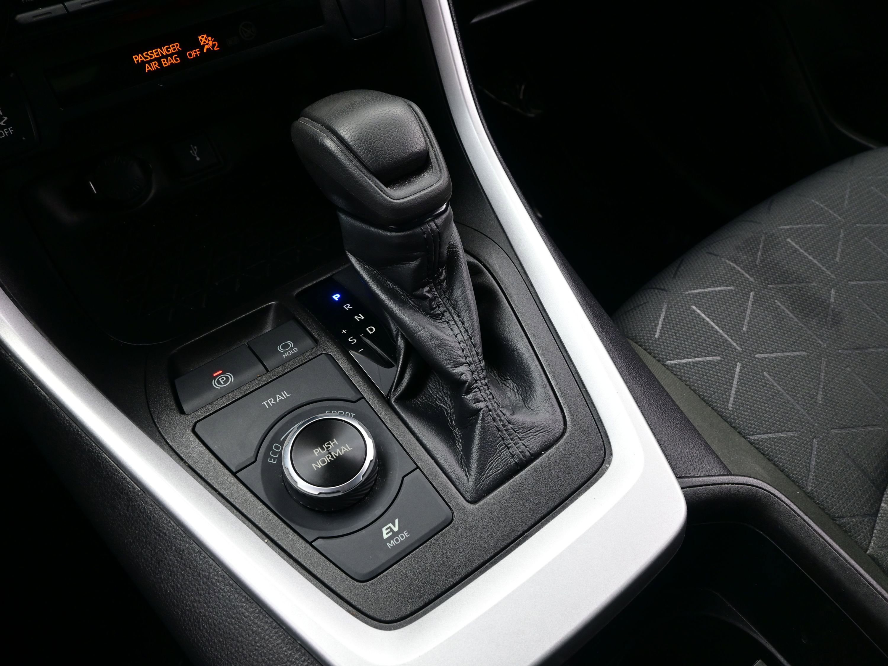 Used 2022 Toyota RAV4 XLE image 20