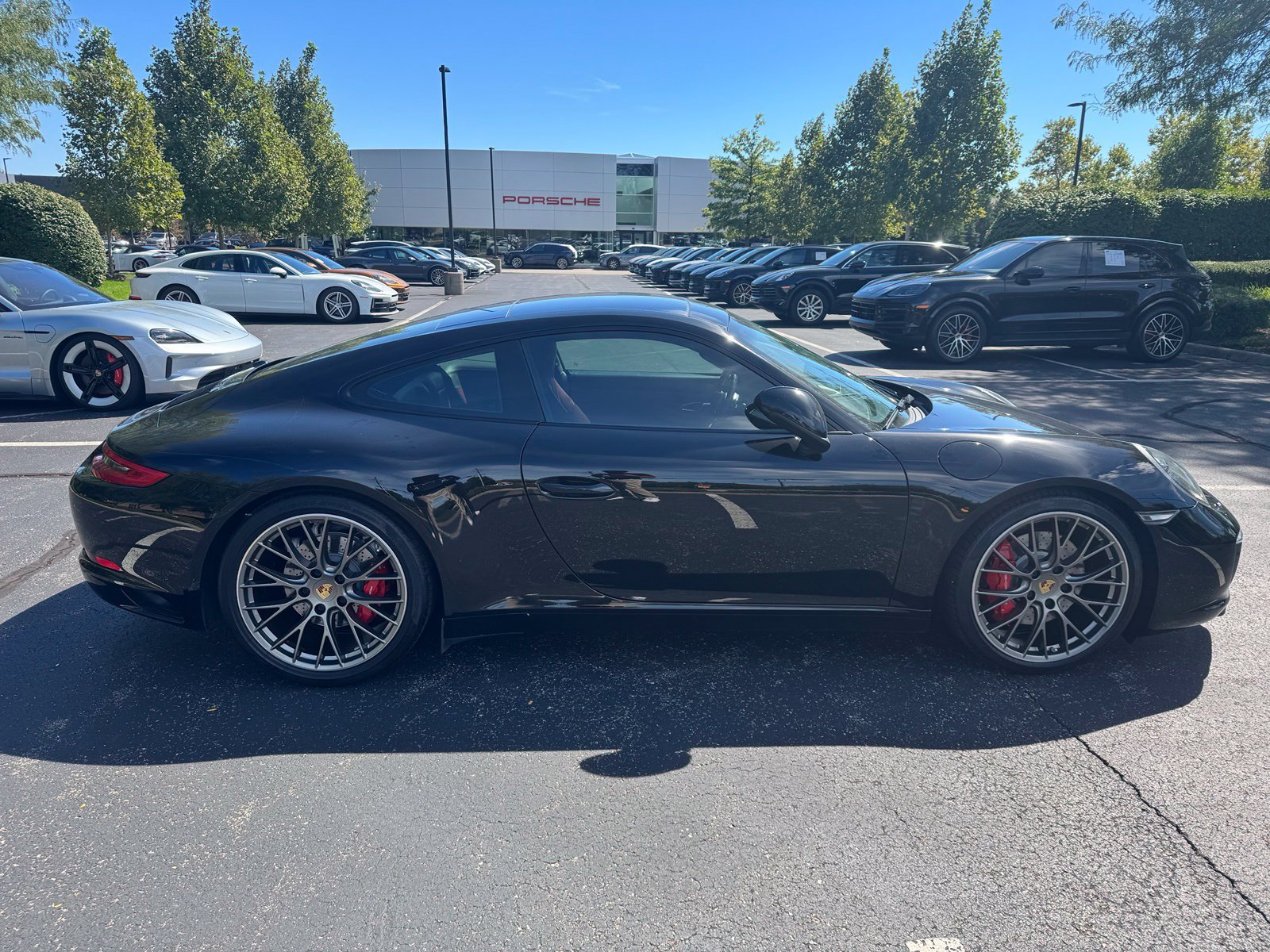 Used 2017 Porsche 911 Carrera S RWD image 3
