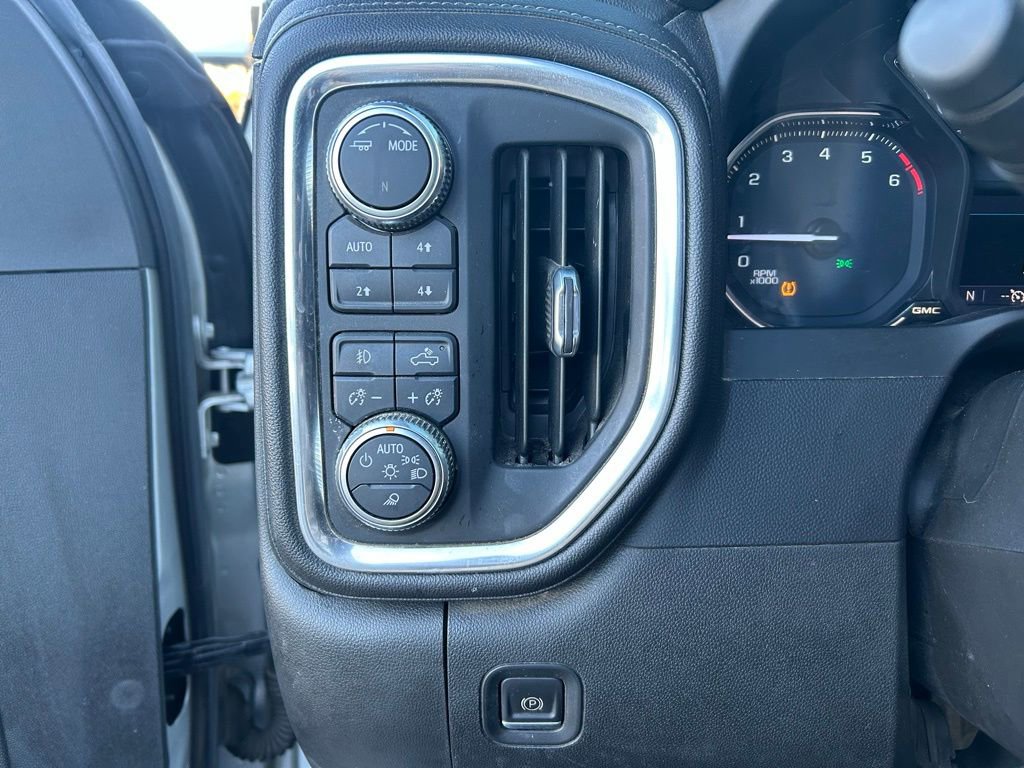 Used 2022 GMC Sierra 2500 SLT w/ SLT Convenience Package image 19