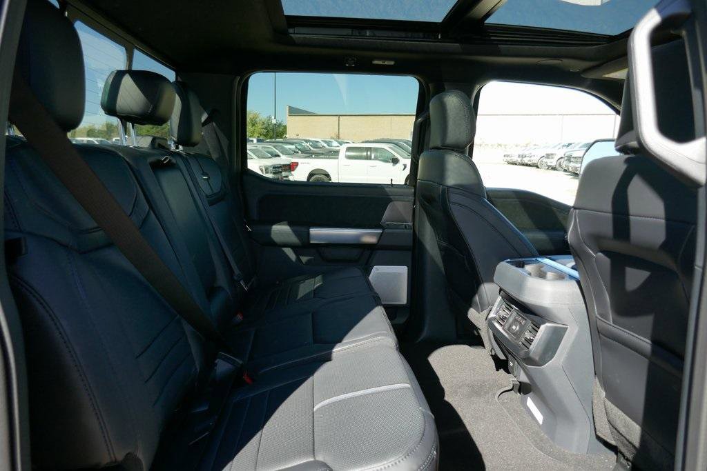 New 2026 Ford F350 Platinum w/ FX4 Off-Road Package image 11