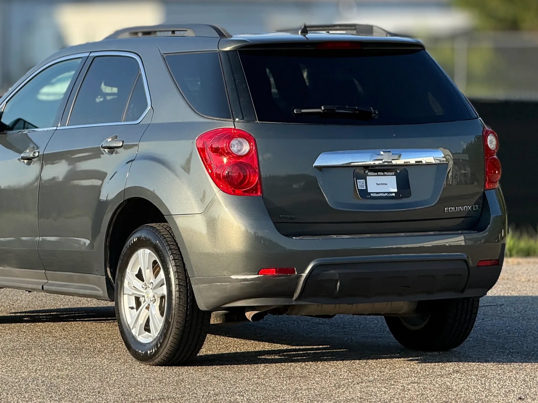 Used 2013 Chevrolet Equinox LT w/ Driver Convenience Package AWD/4WD image 16