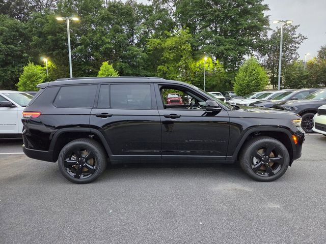 New 2025 Jeep Grand Cherokee L Limited w/ Black Appearance Package RWD image 9
