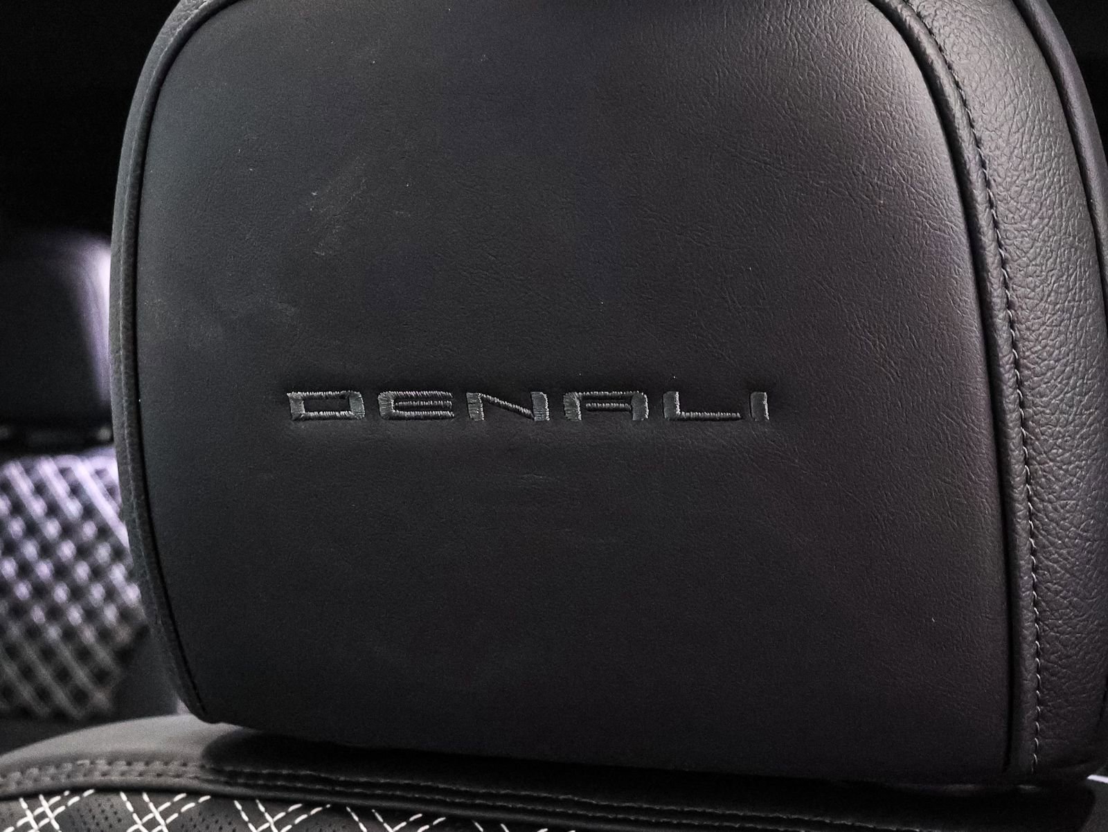 New 2026 GMC Acadia Denali w/ Super Cruise Package image 22