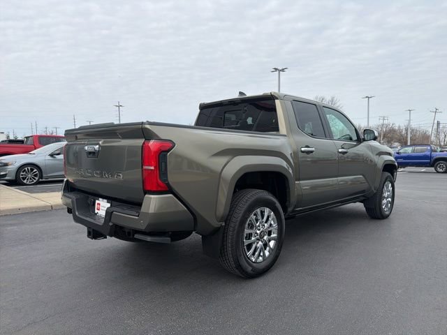 Used 2025 Toyota Tacoma Limited image 7