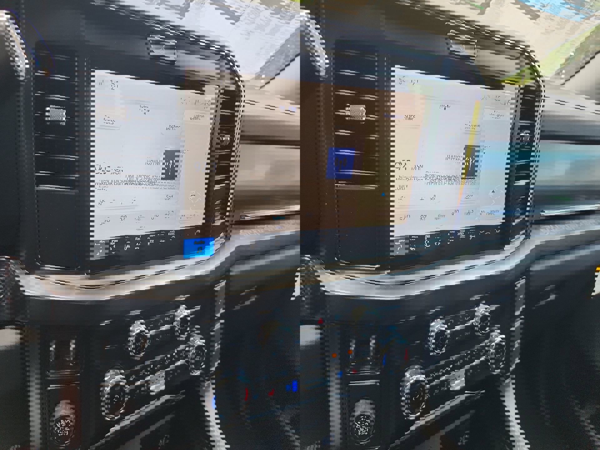 New 2026 Ford F250 Lariat image 11