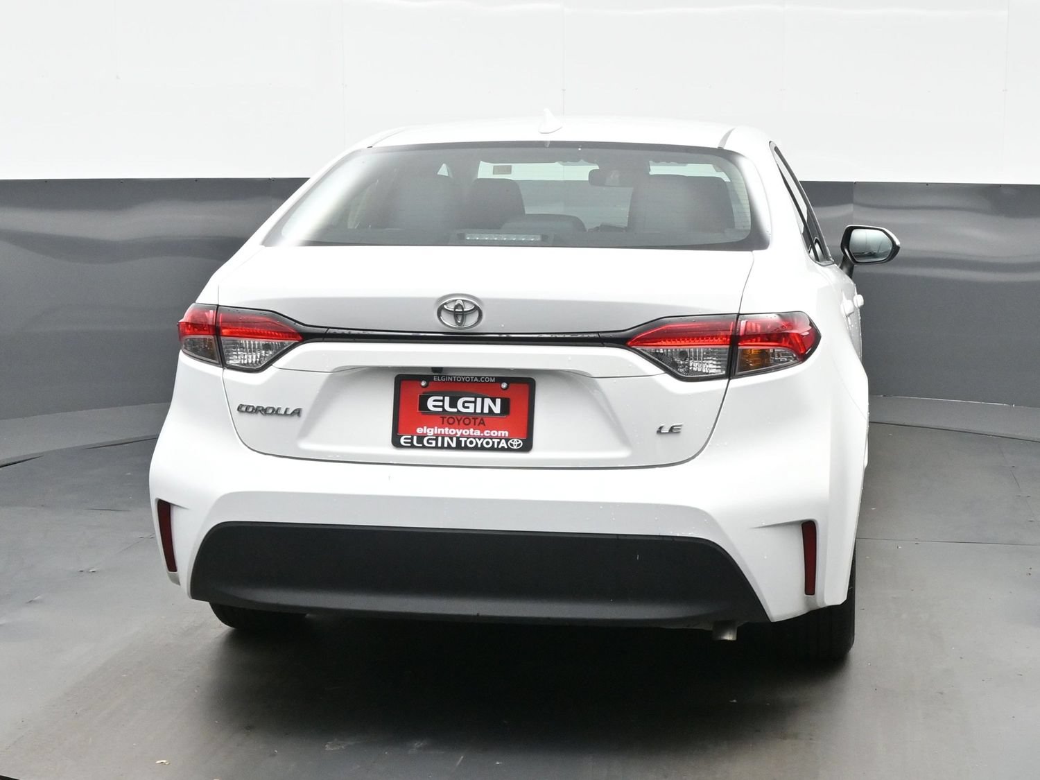 Used 2024 Toyota Corolla LE FWD image 5