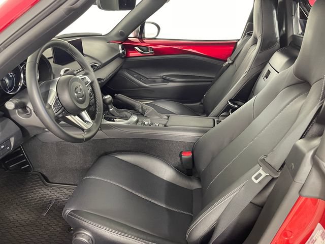 Used 2025 MAZDA MX-5 Miata RF Grand Touring w/ Weather Package RWD image 2