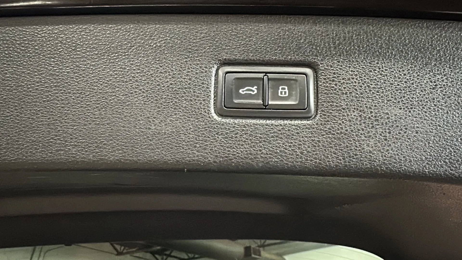 Used 2018 Audi Q7 3.0T Premium Plus w/ Premium Plus Package image 18