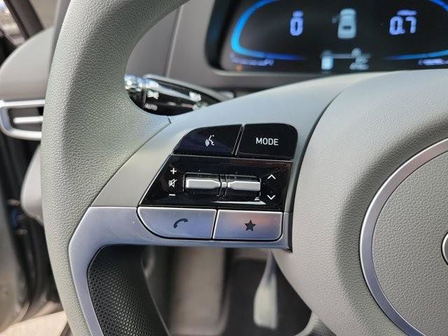 Certified 2026 Hyundai Elantra SE FWD image 26