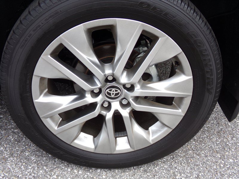 Used 2025 Toyota RAV4 XLE Premium w/ Weather Package FWD image 16