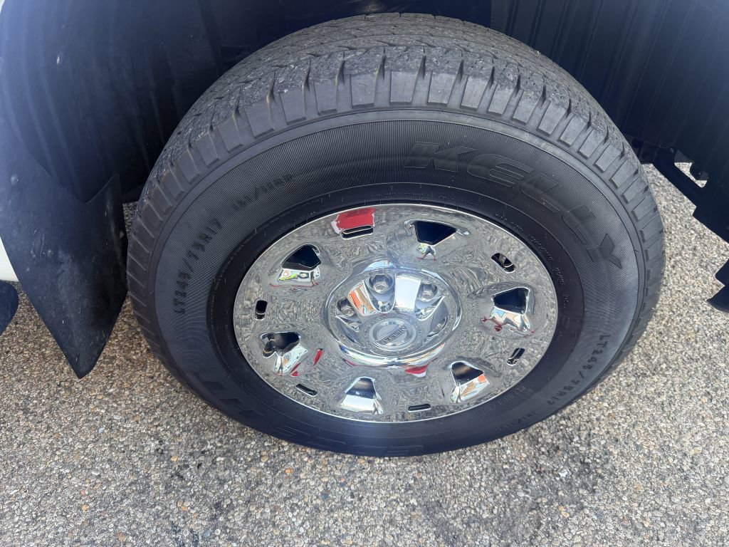 Used 2017 Nissan Titan S image 19