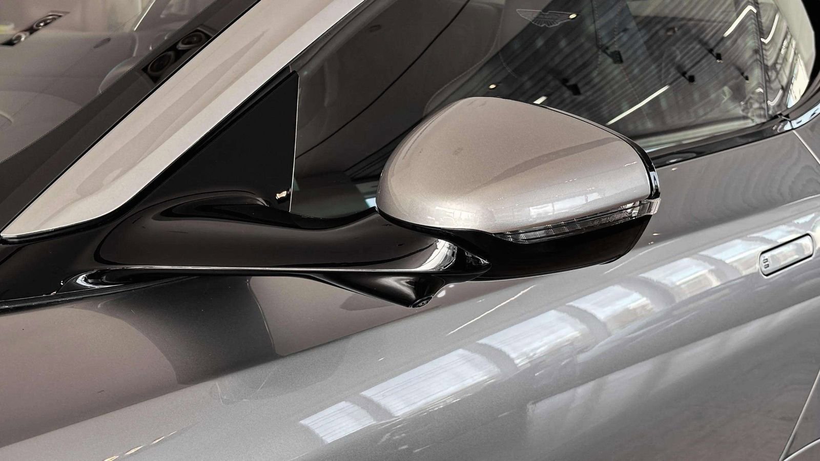 Used 2024 Aston Martin DB12 Coupe image 43