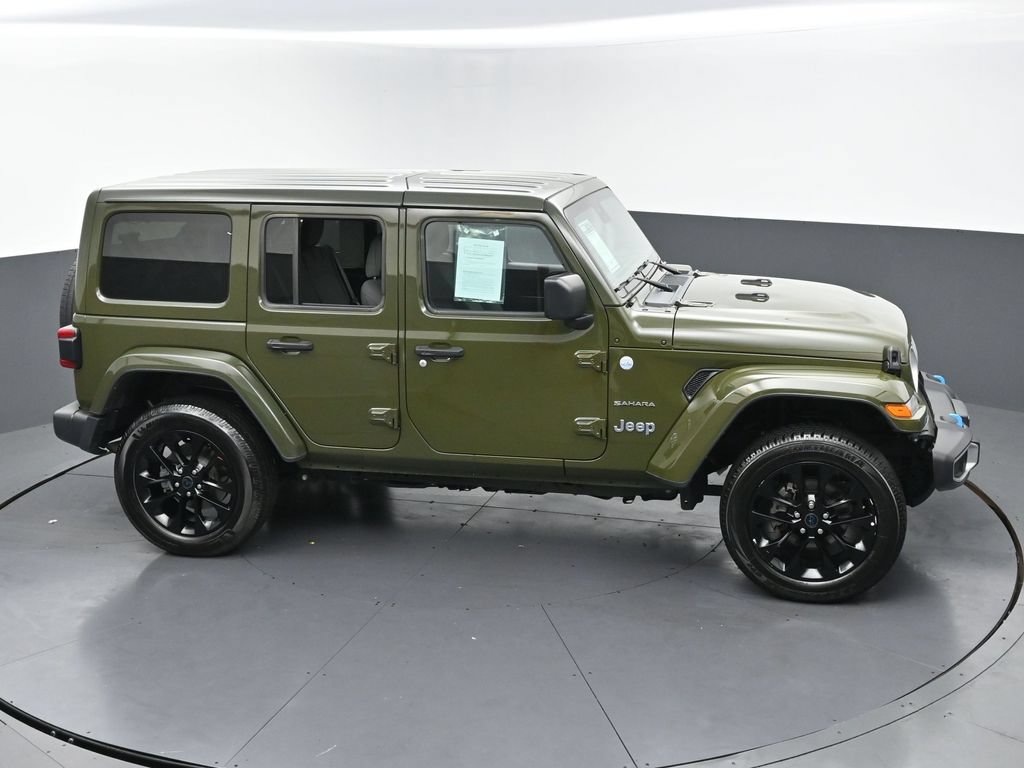 Used 2024 Jeep Wrangler Unlimited Sahara AWD/4WD image 43