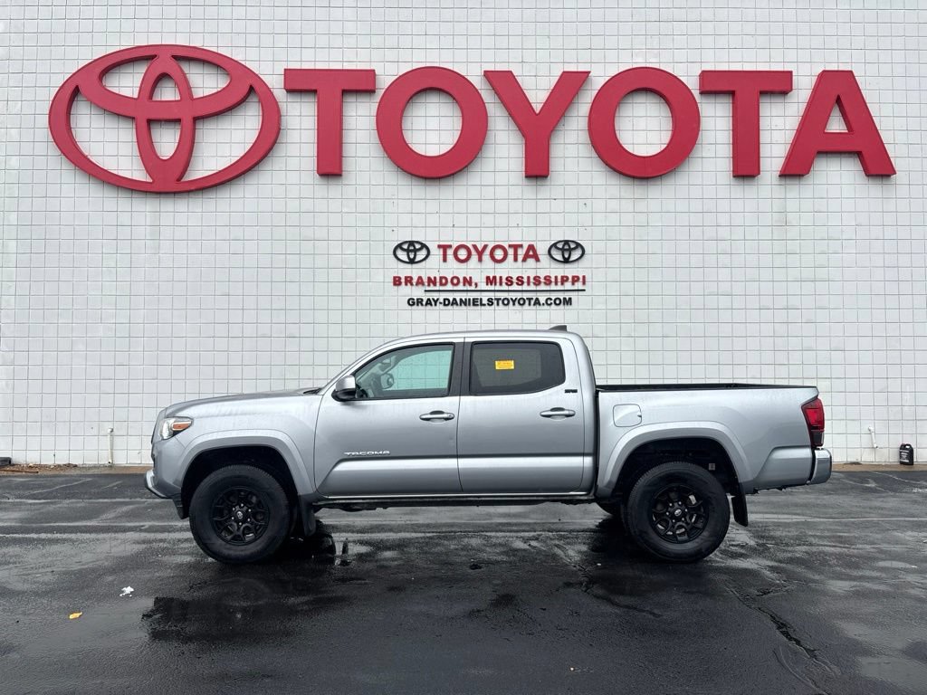 Used 2021 Toyota Tacoma SR5 RWD image 4