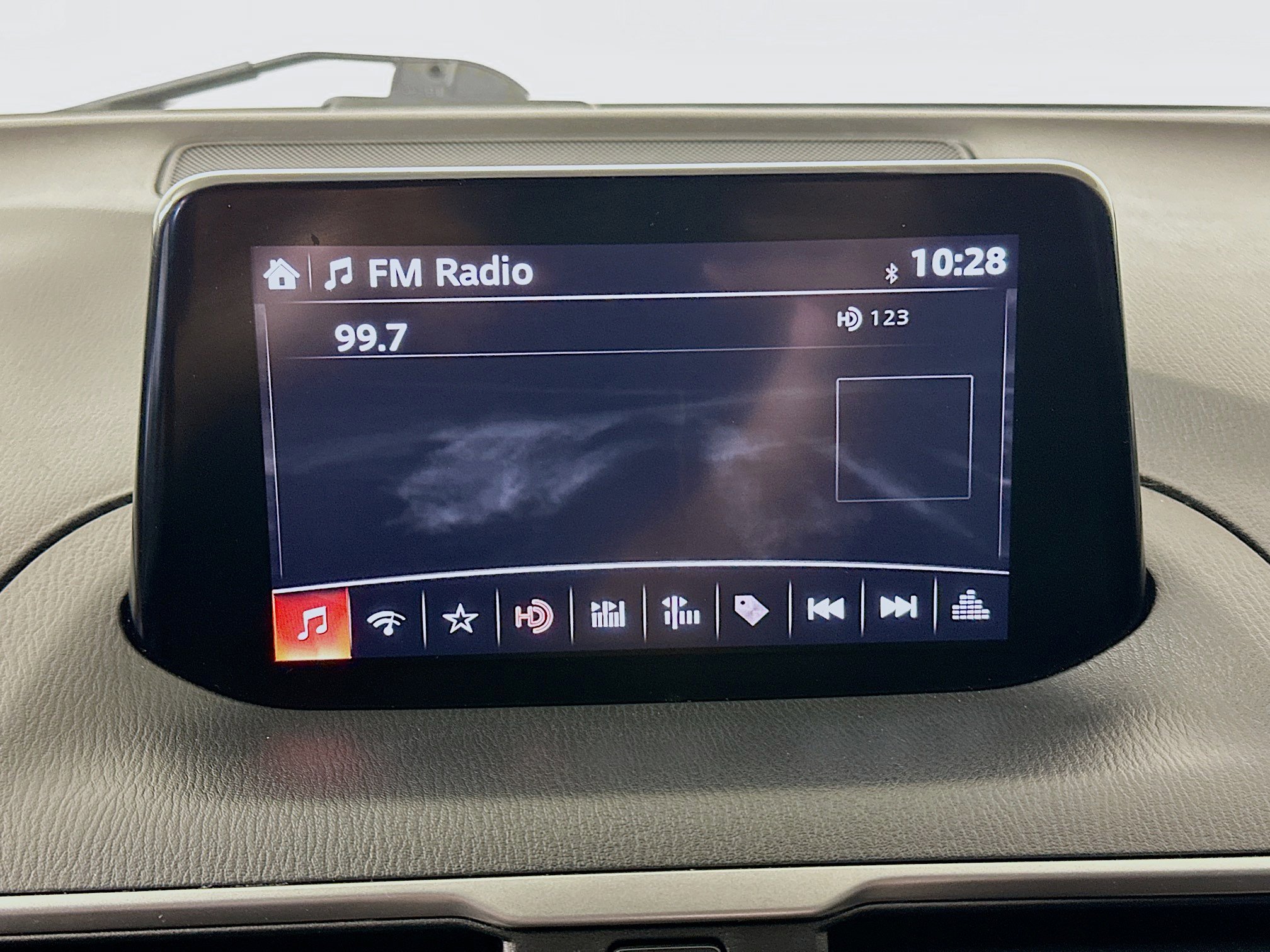 Used 2017 MAZDA MAZDA3 Touring FWD image 21