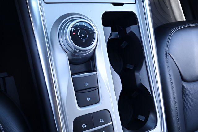 Used 2023 Ford Explorer Limited w/ Limited Technology Package RWD image 28