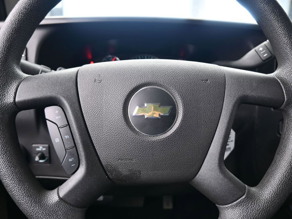 Used 2024 Chevrolet Express 2500 w/ Driver Convenience Package image 25