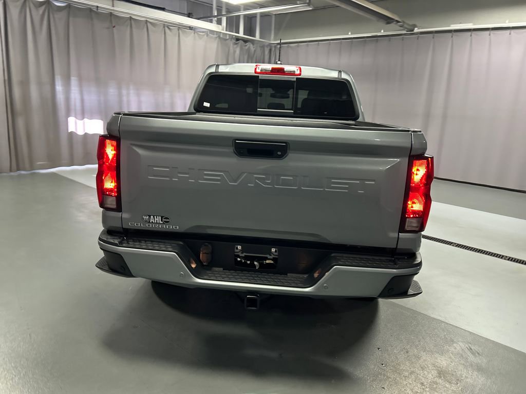 Used 2025 Chevrolet Colorado LT w/ Advanced Trailering Package AWD/4WD image 6
