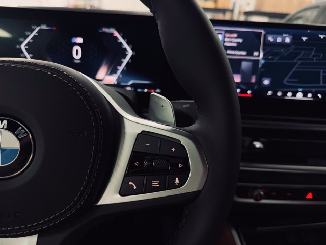 New 2026 BMW X6 xDrive40i AWD/4WD image 32