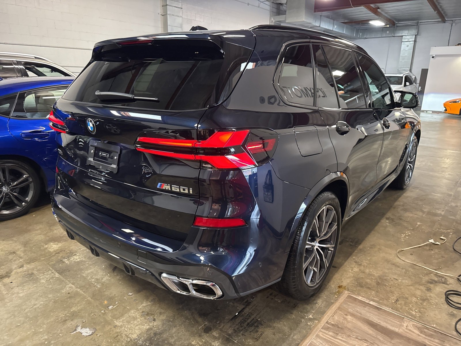 Used 2025 BMW X5 M60i image 4