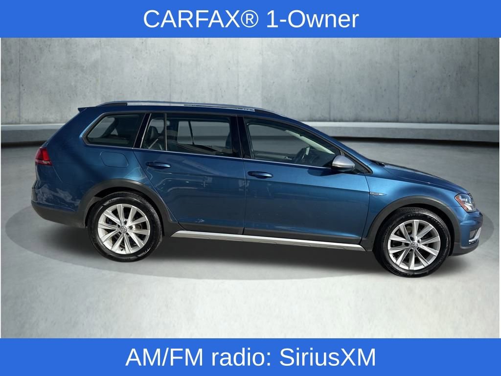 Used 2017 Volkswagen Golf Alltrack S image 3