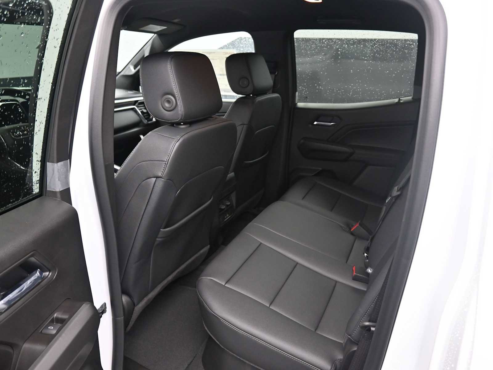 New 2026 GMC Canyon Elevation w/ Convenience Package image 25