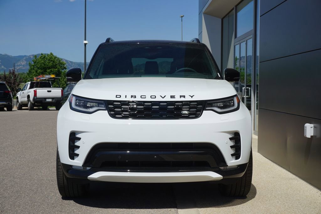 New 2025 Land Rover Discovery Dynamic SE image 5