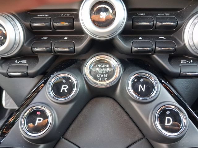 Used 2020 Aston Martin V8 Vantage Coupe RWD image 21