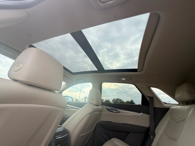 Used 2018 Cadillac XT5 Premium Luxury FWD image 23