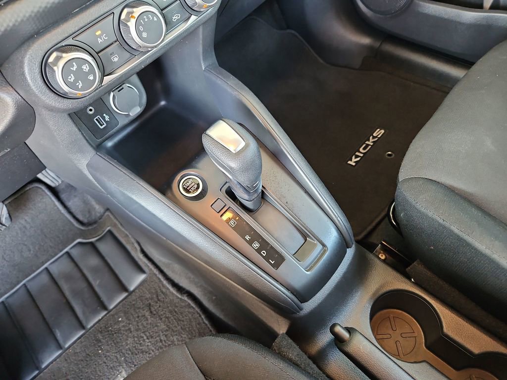 Used 2024 Nissan Kicks S image 19