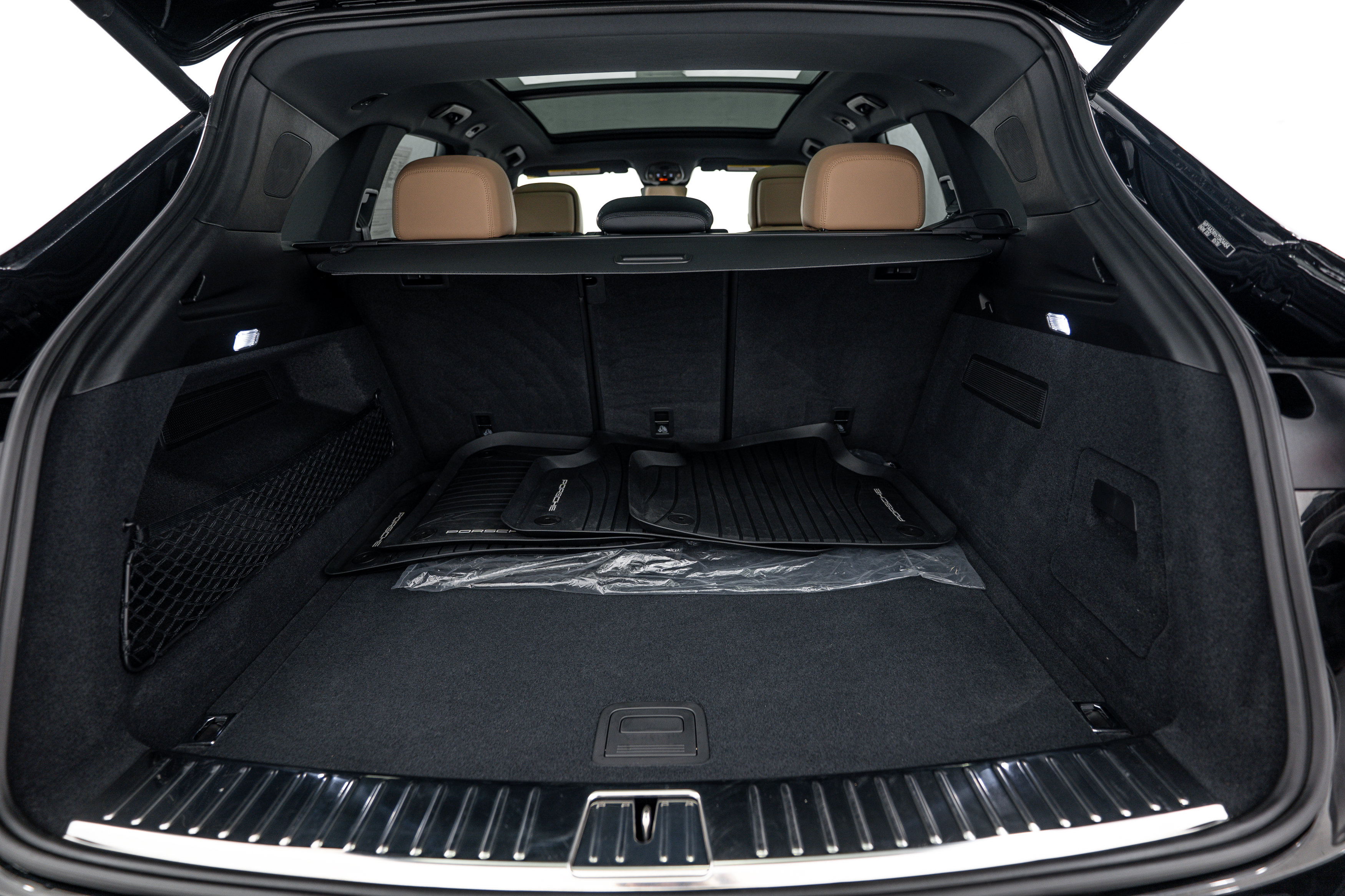 Certified 2026 Porsche Cayenne AWD/4WD image 25
