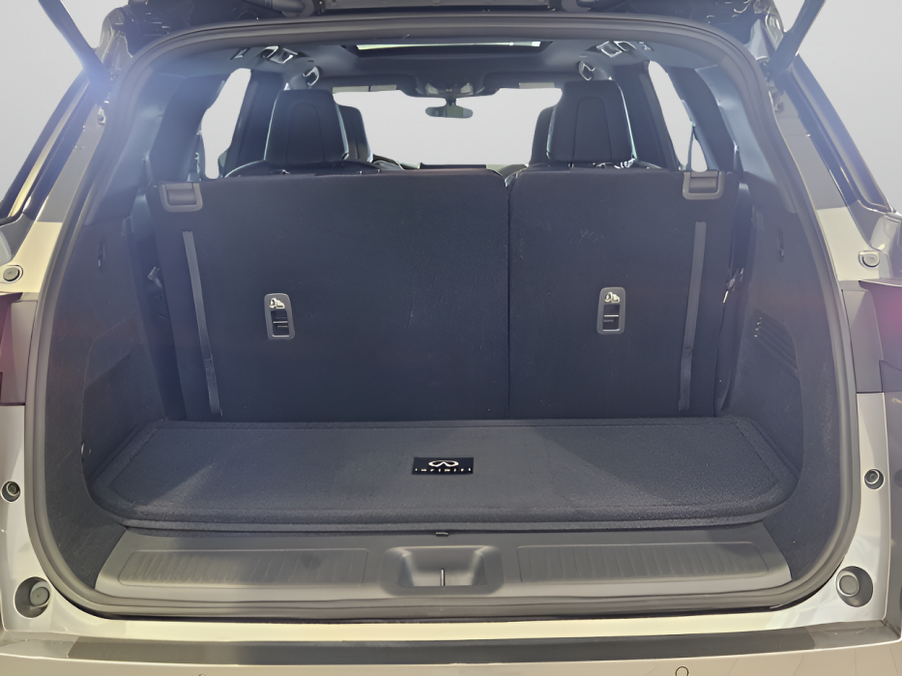 Certified 2026 INFINITI QX60 Sport w/ Dark Cargo Package AWD/4WD image 28