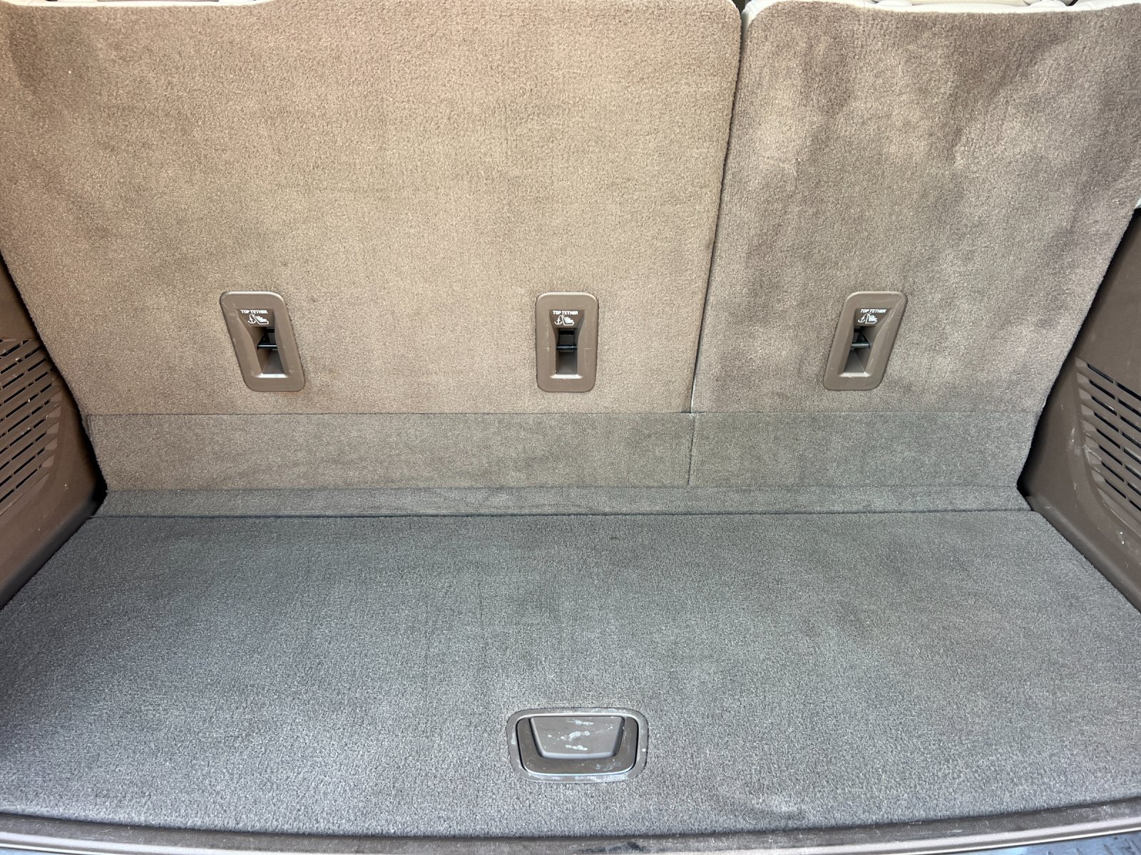 Used 2021 GMC Yukon Denali RWD image 16