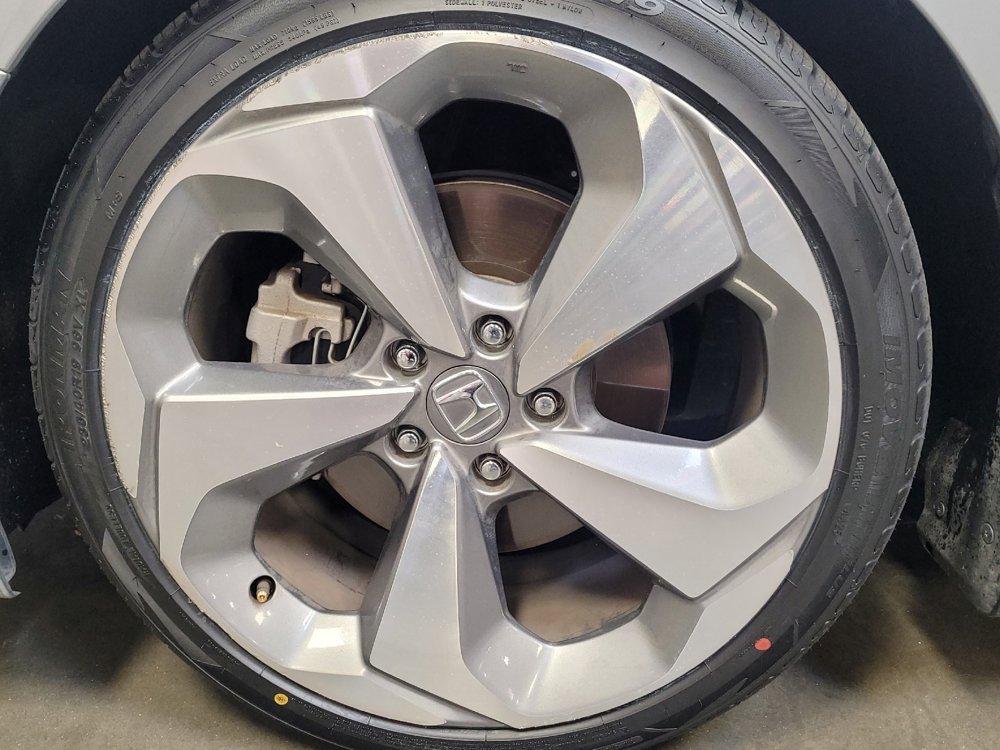Used 2018 Honda Accord Touring image 31