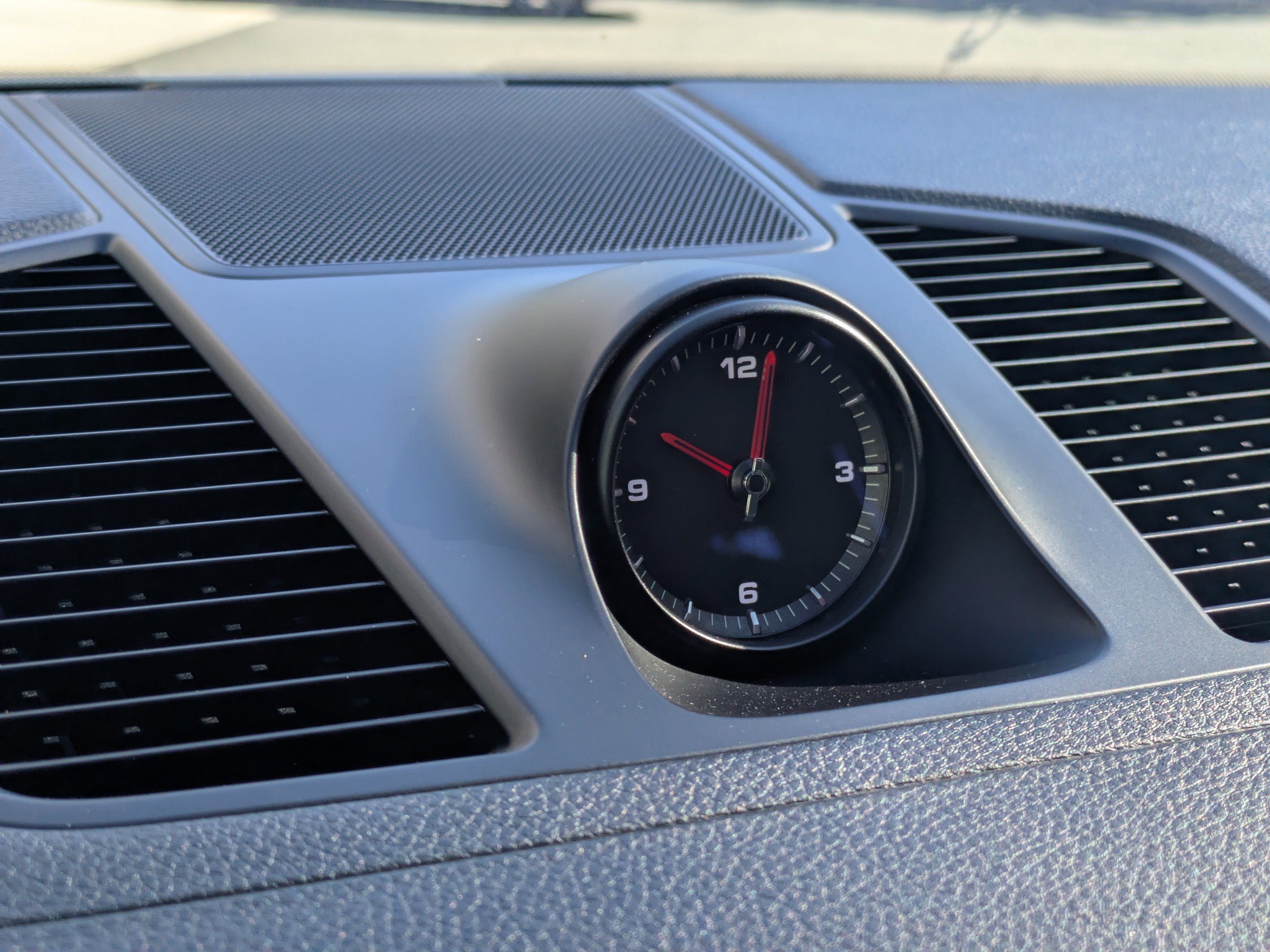 Used 2020 Porsche Cayenne image 29