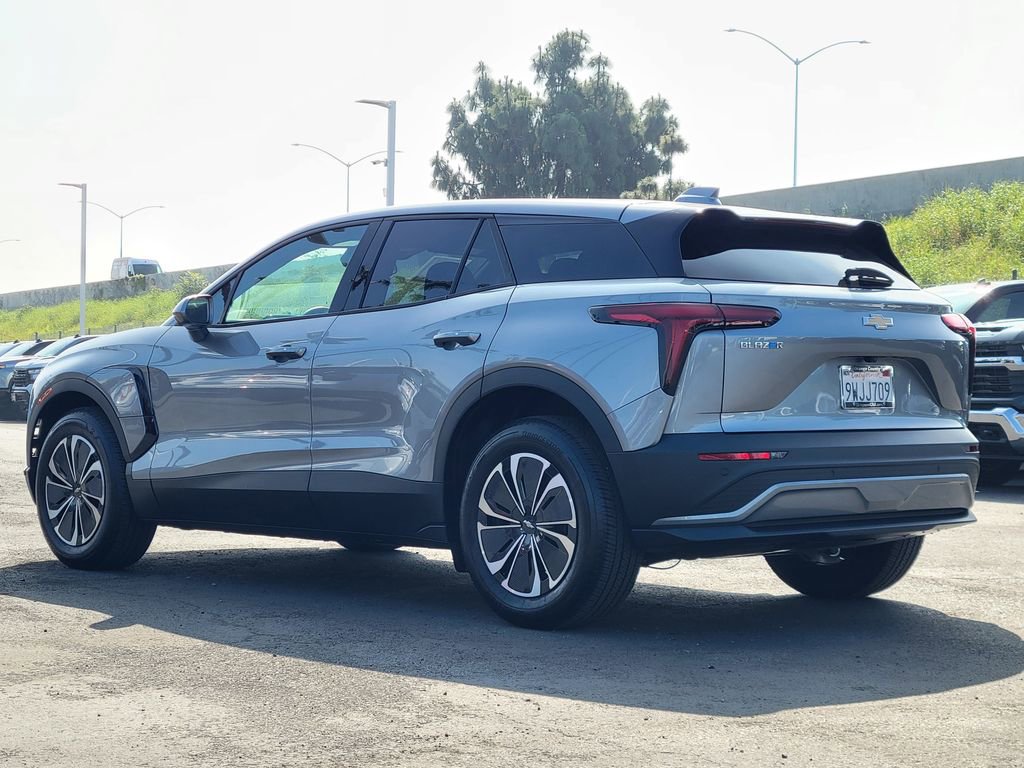 Used 2026 Chevrolet Blazer EV LT image 2