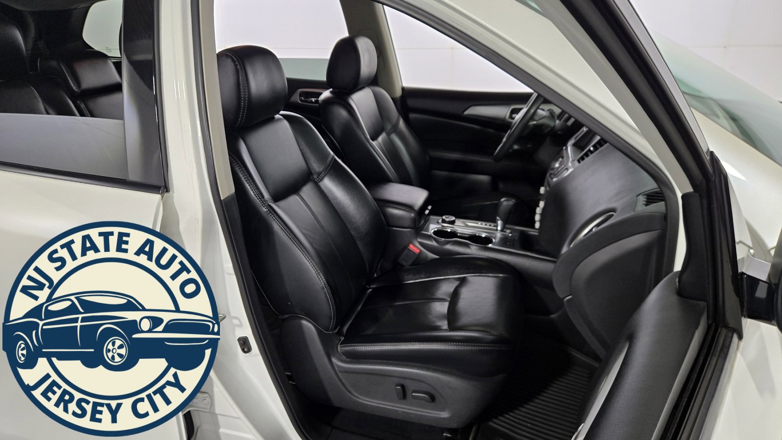 Used 2018 Nissan Pathfinder SL image 38