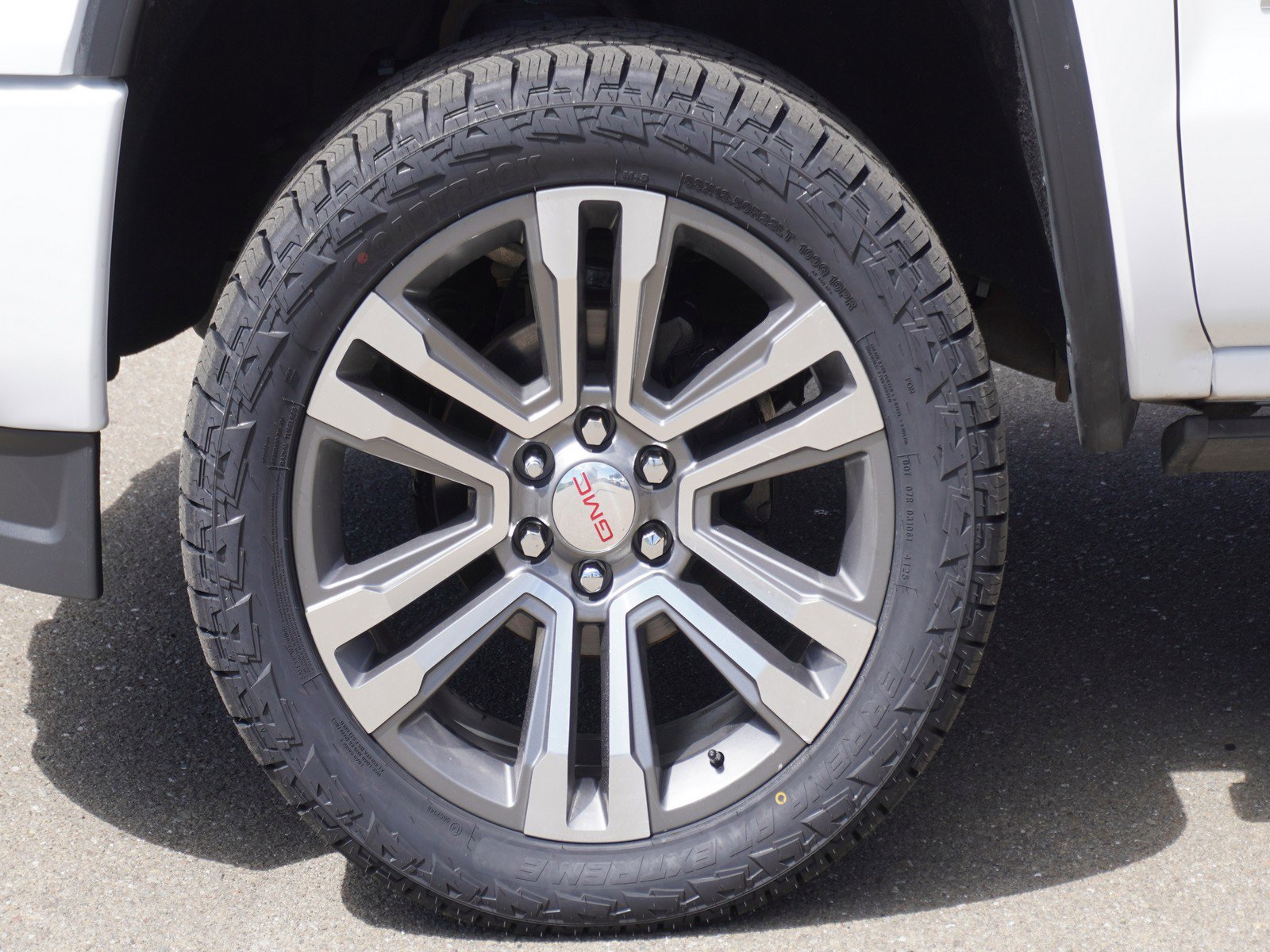 Used 2014 GMC Sierra 1500 Denali w/ Suspension Package, Off-Road AWD/4WD image 7