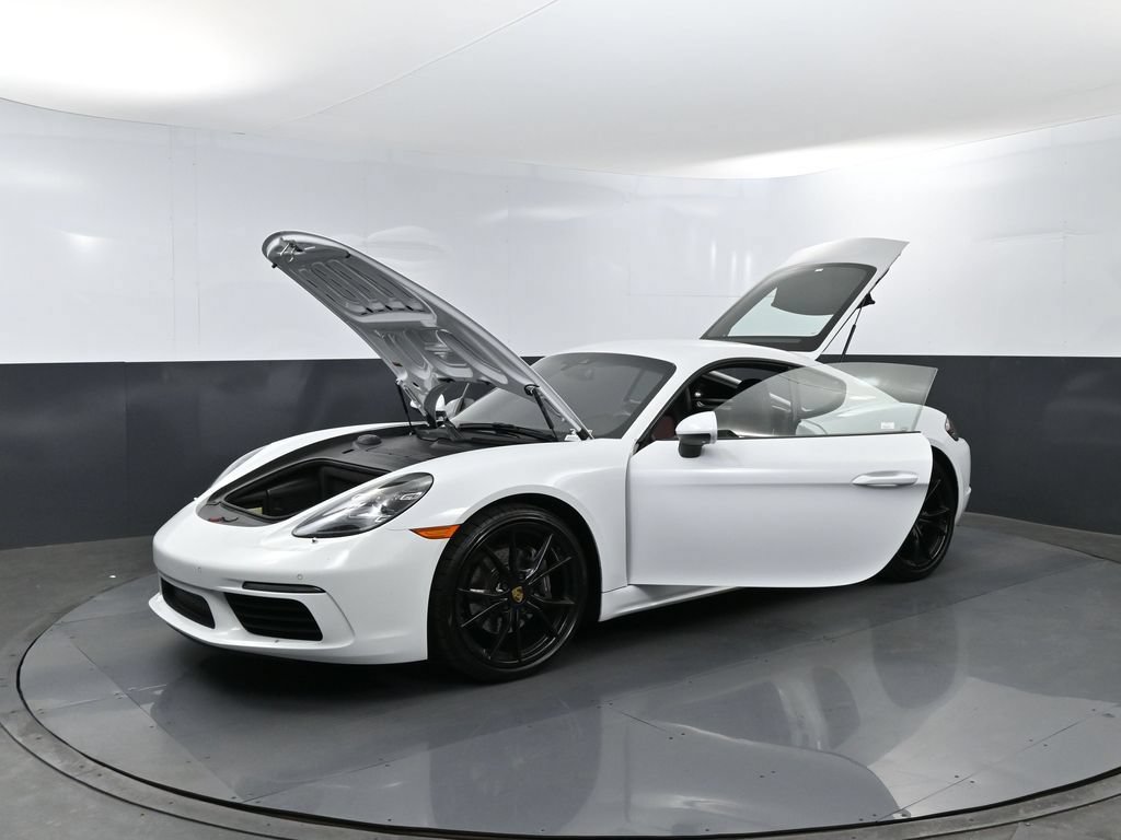 Used 2022 Porsche 718 Cayman w/ Premium Package RWD image 27